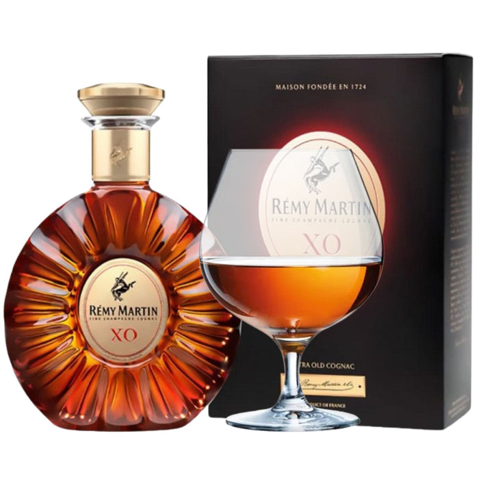 Remy Martin XO + Complimentary Hors D'Age Cognac Crystal Glass